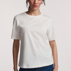 SHORT SLEEVE CREW NECK T-SHIRT IN ANTIQUE WHITE