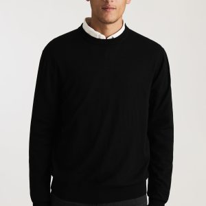 EDITION MERINO WOOL CREW NECK SWEATER IN BLACK
